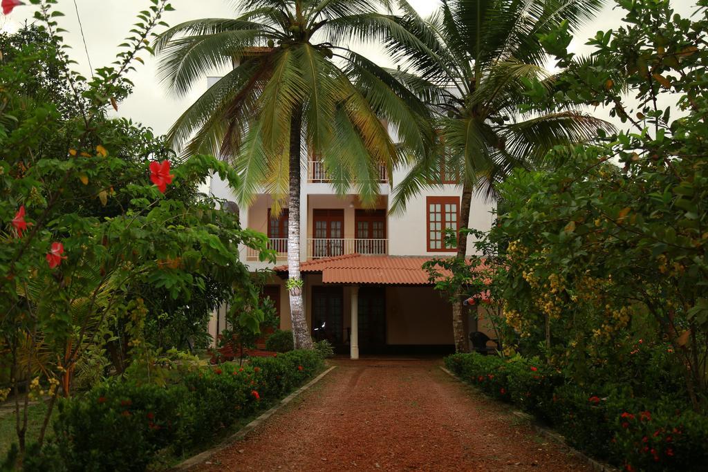 Bentota Homes Luaran gambar