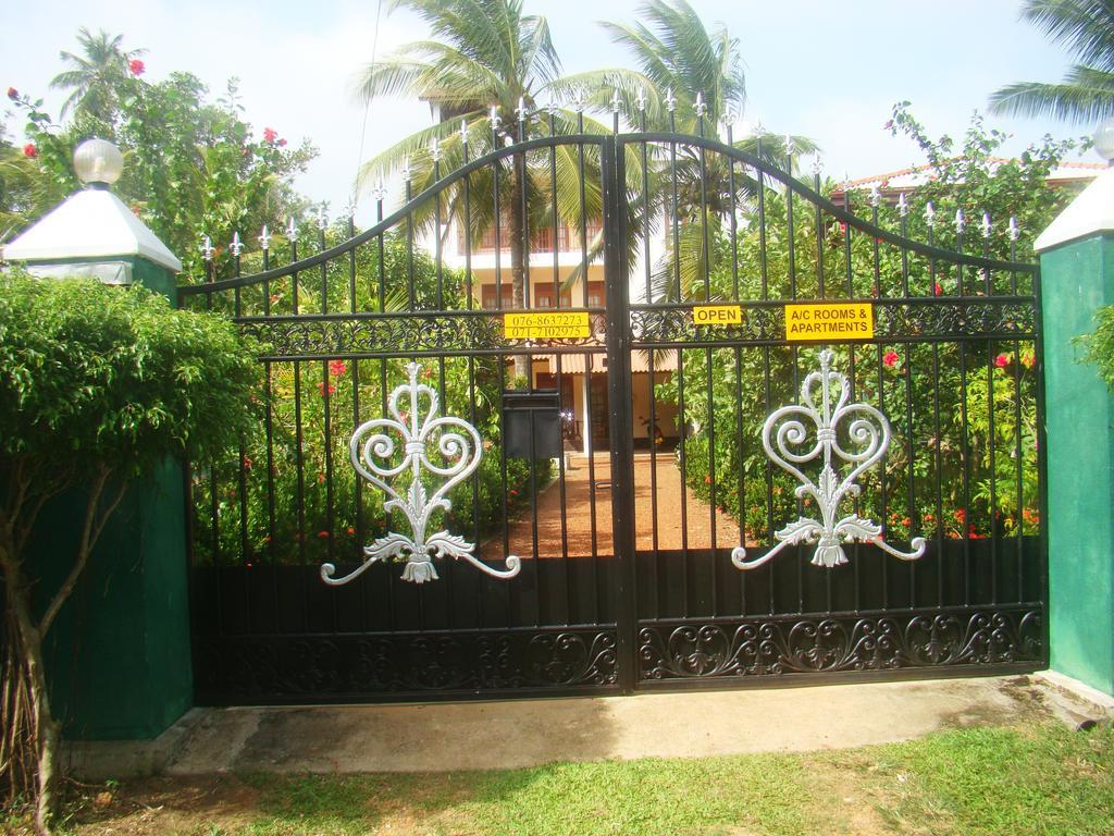 Bentota Homes Luaran gambar