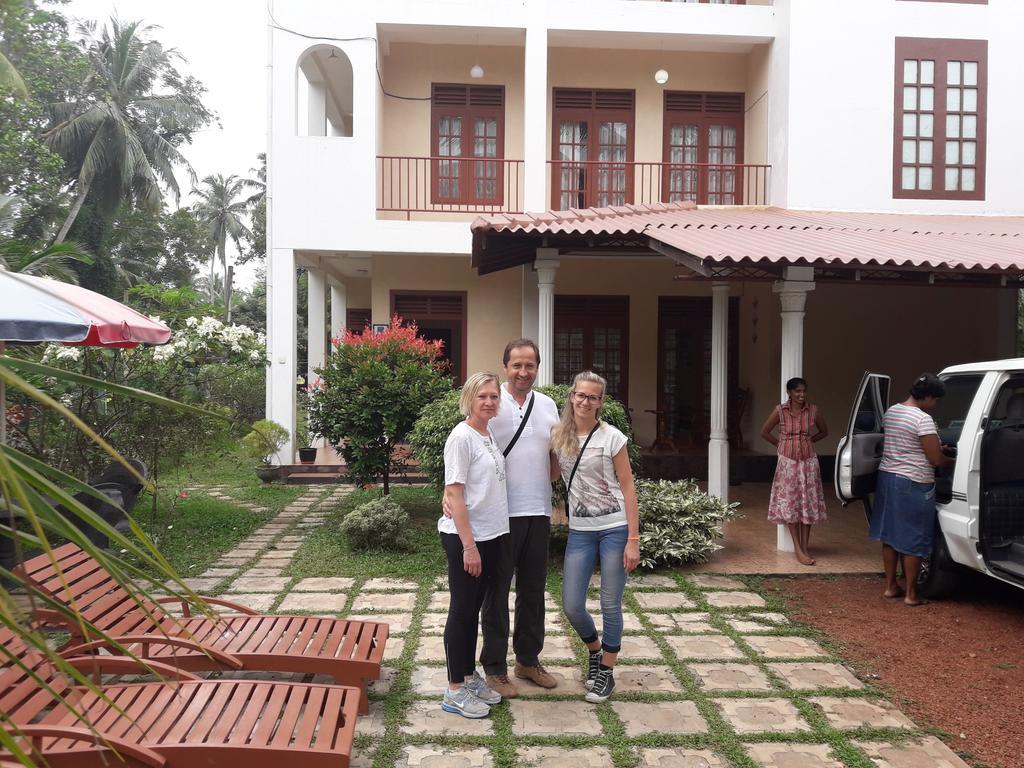 Bentota Homes Luaran gambar
