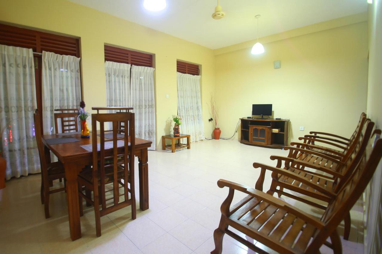 Bentota Homes Luaran gambar