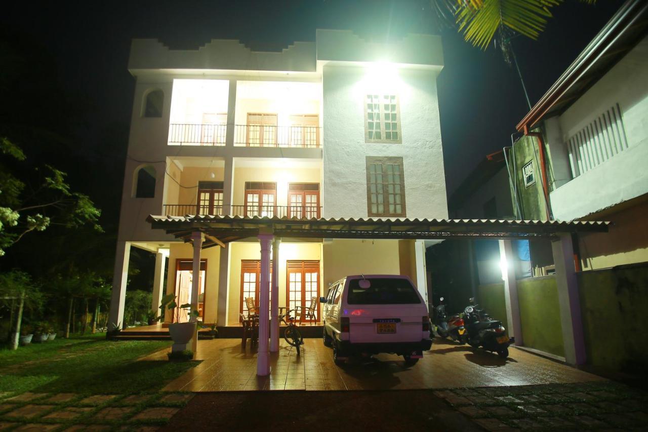 Bentota Homes Luaran gambar